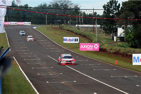 Rossi otra vez en la cima / Super TC2000
