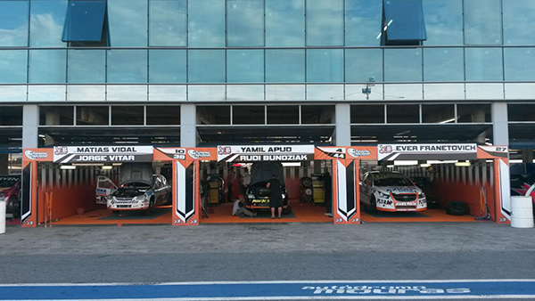El JCB Motor Sport estuvo miércoles y jueves a pleno en La Plata antes de la primera fecha
