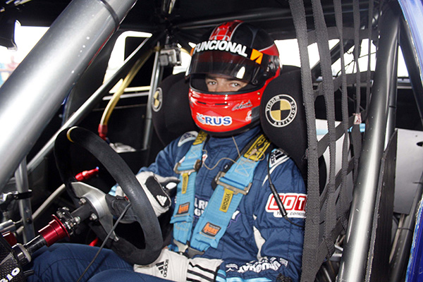 Leo Larrauri subió al podio en La Plata