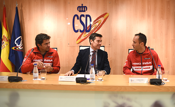 El HIMOINSA Racing Team visita el CSD como el mejor equipo español del Dakar 2016