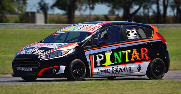 Luciano Bucci y Martín Funes arrancaron remontando desde atrás en San Jorge