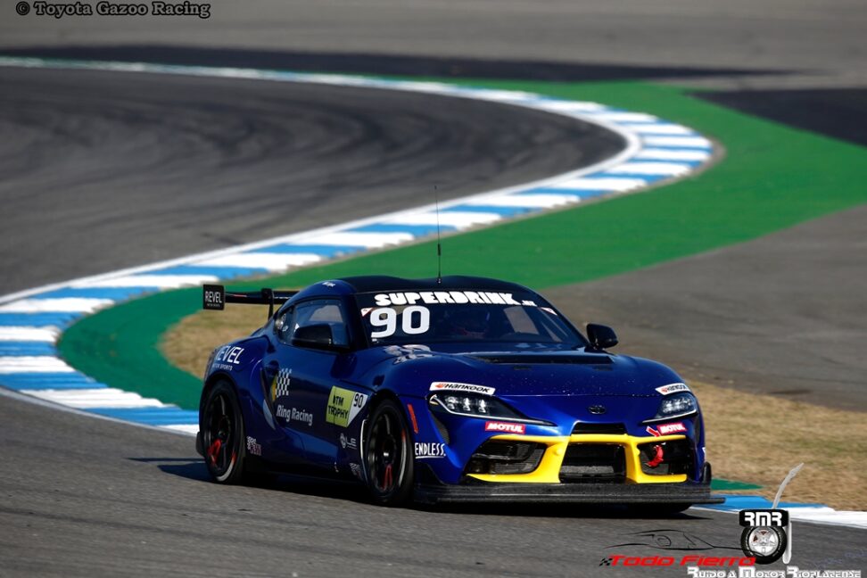 Abandono de López en el DTM Trophy