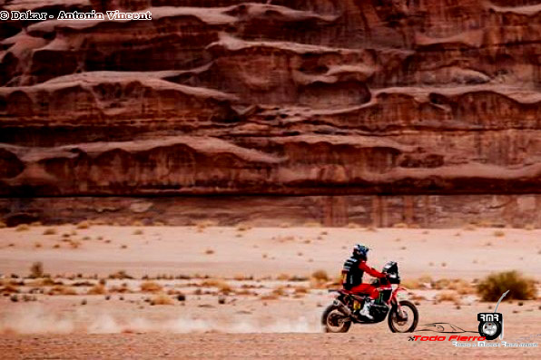 Dakar 2021 Etapa 10: Kevin Benavides regresa a la punta en Motos