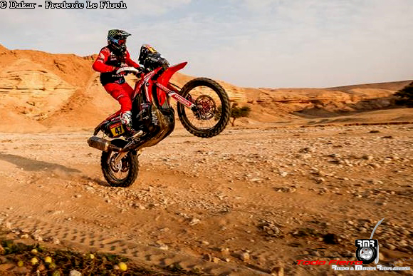 Dakar 2021 Etapa 5: Kevin Benavides puntero en moto