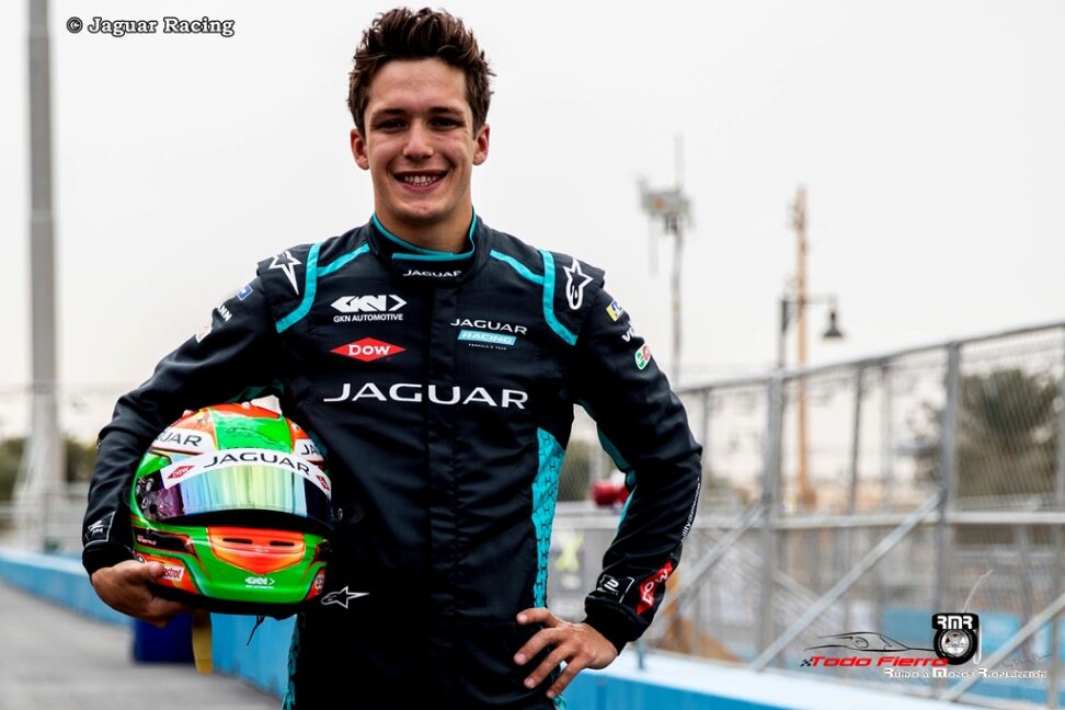 Sacha Fenestraz piloto de reserva de Jaguar Racing