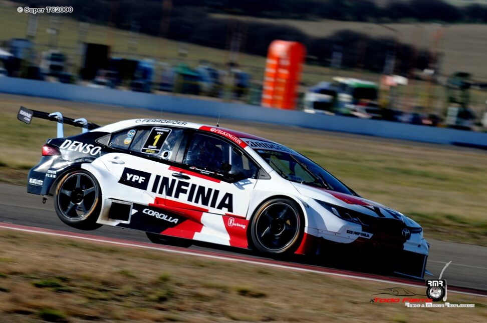 Matias Rossi ganador de la Carrera Final del Super TC2000 en Toay