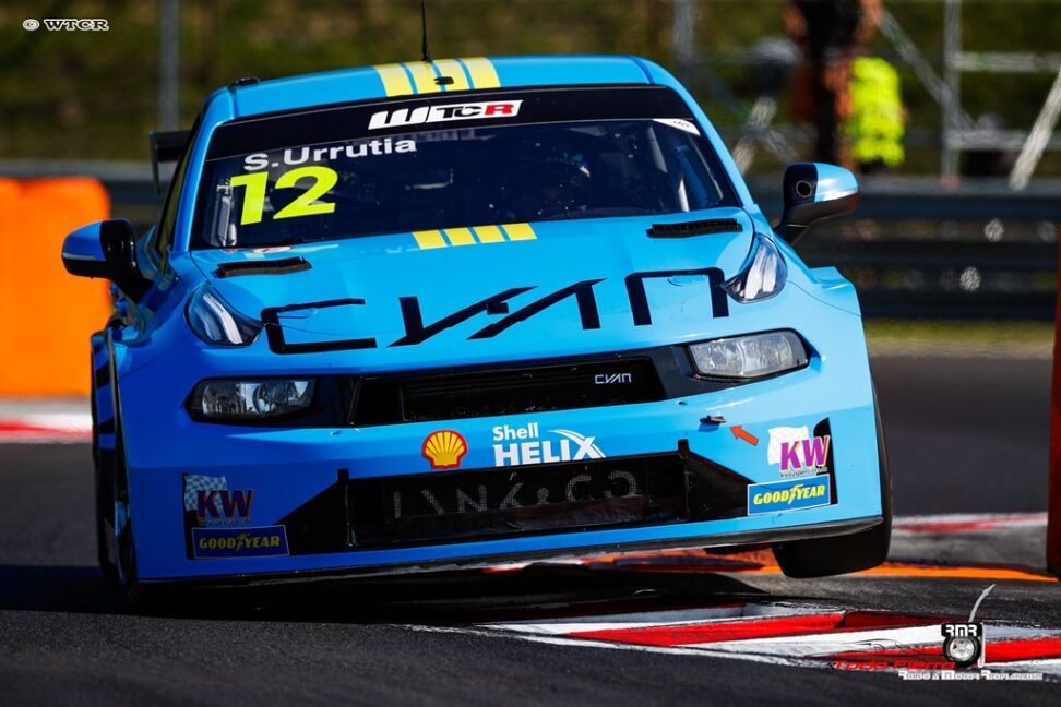 Santi Urrutia larga segundo en Hungría