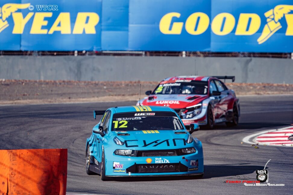 Santi Urrutia logra la pole para la carrera 1 en Italia