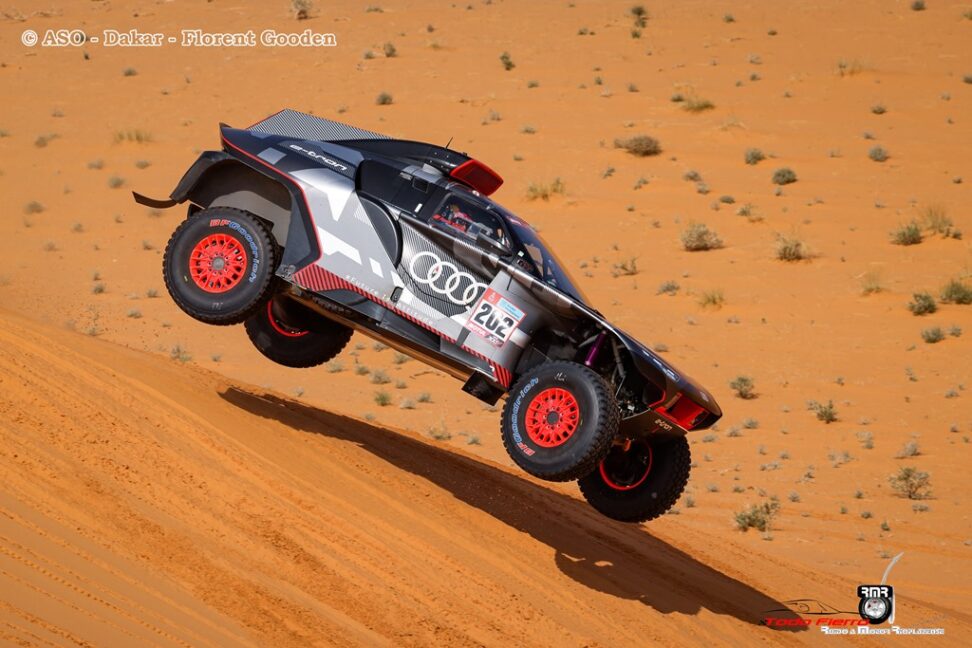 Dakar 2022 Etapa 3: Carlos Sainz y Audi e-tron hacen historia