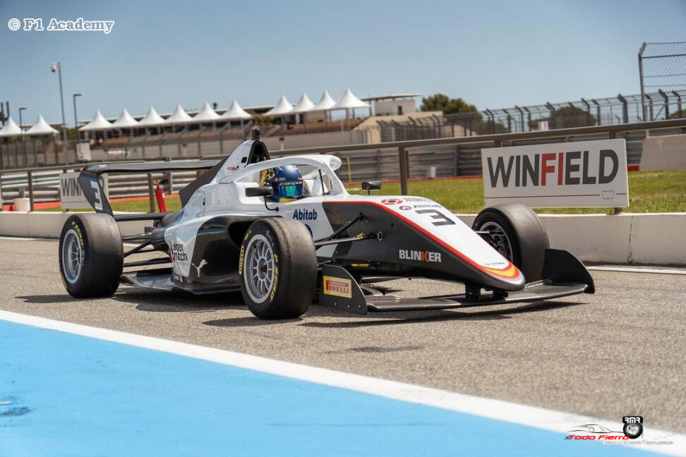 Maite Cáceres por los primeros puntos en la F1 Academy
