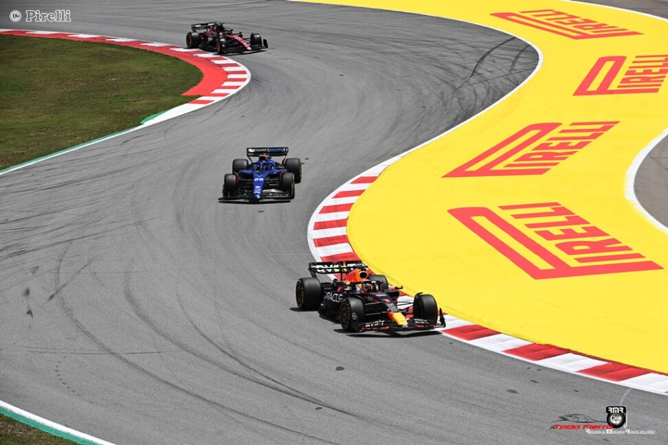 Verstappen empieza el fin de semana de GP sin rivales