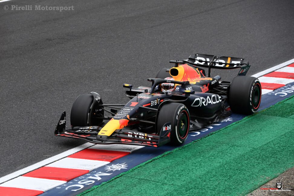 Verstappen pulveriza los registros logrando una nueva pole