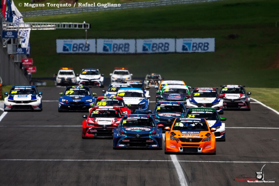 El TCR South América define su campeonato en Cascavel