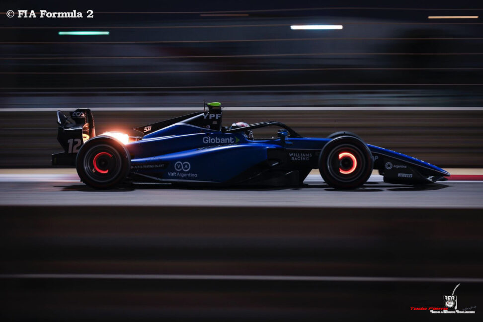 Colapinto prueba su Fórmula 2 en Barcelona