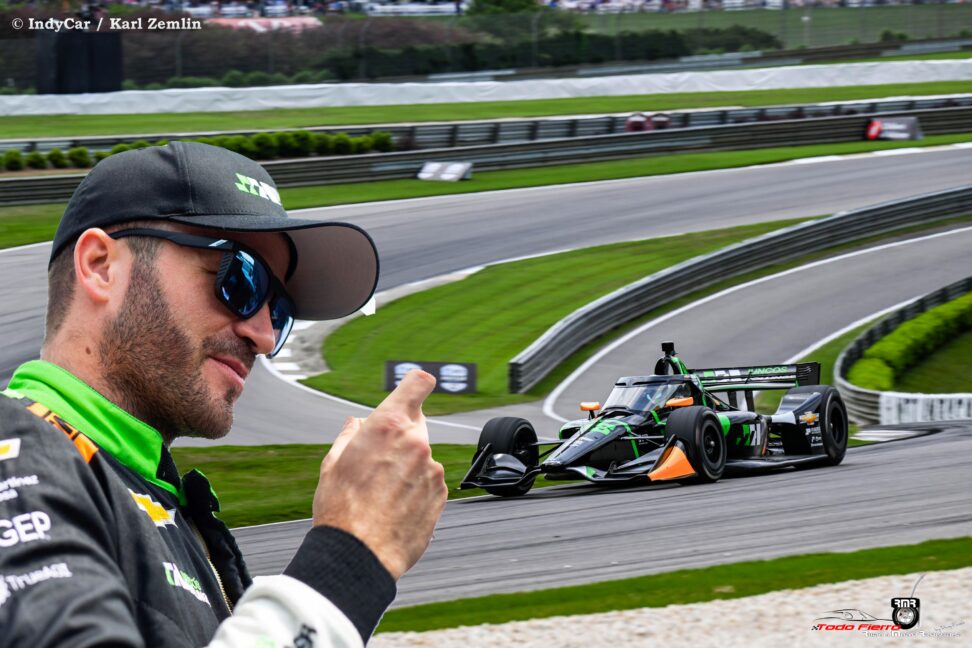 Canapino dio pelea en Barber, una penalidad lo relegó al 20° lugar