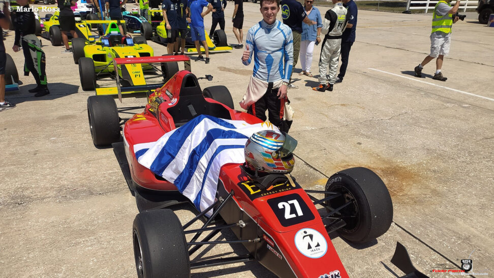 Irazú gana la carrera dos de la Formula FARA