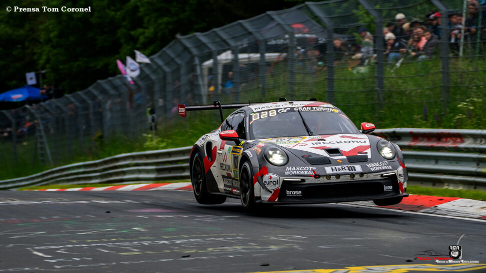 Con solo un tercio de la competencia, las 24 horas de Nürburgring ha sido todo un reto