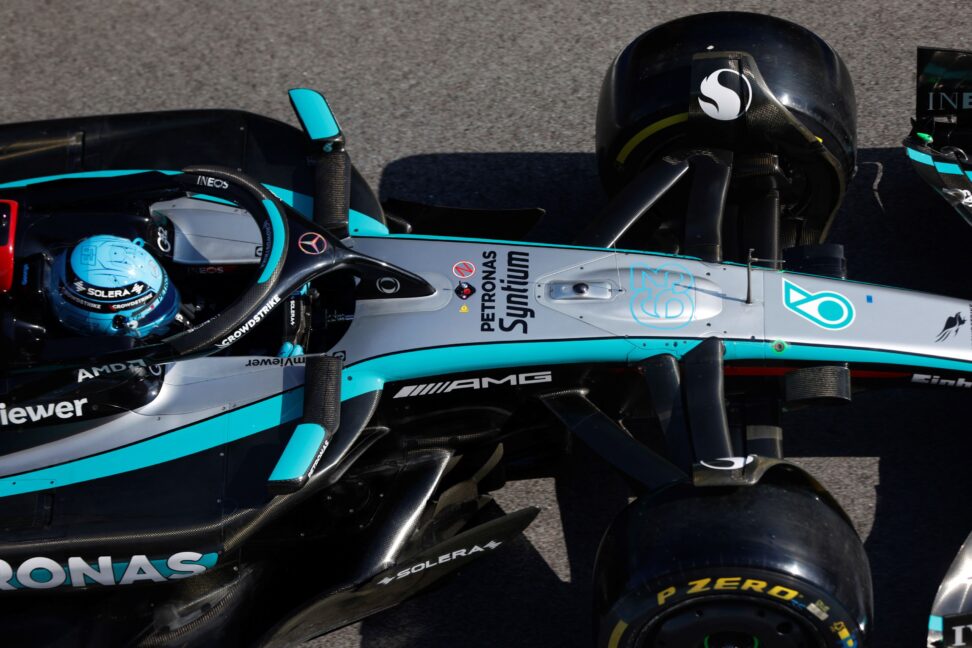 A río revuelto Ganancia del Pescador, Russell hereda la victoria en el Gran Premio de Austria