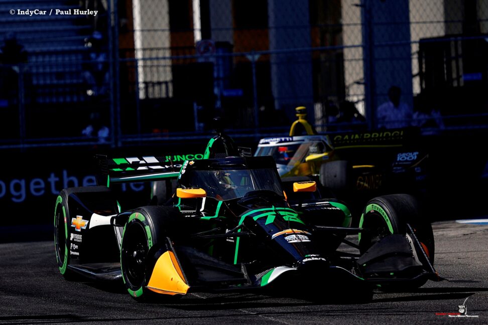 En una caótica carrera en Detroit, Canapino logra su mejor resultado del año