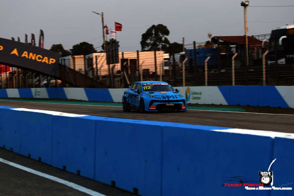 Santi Urrutia pone primera en su tierra