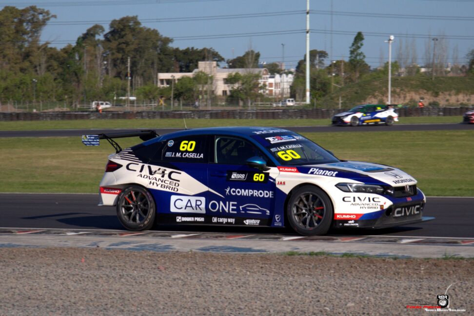 Juan Manuel Casella logra su primera victoria en el TCR South America