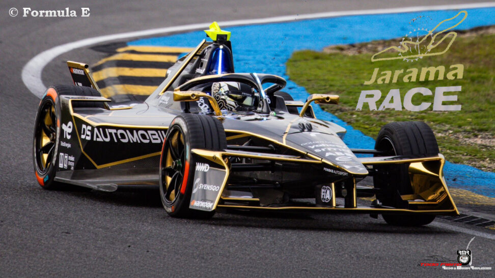 Günther manda por la tarde mientras que Hughes hizo lo propio por la mañana