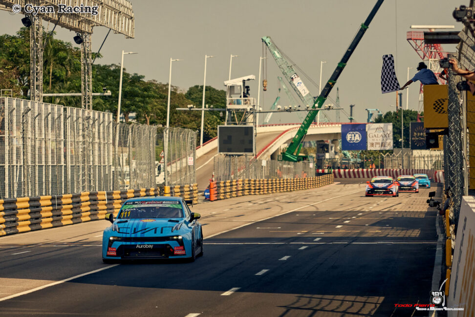 Un accidente deja a Guerrieri fuera del campeonato del TCR World Tour