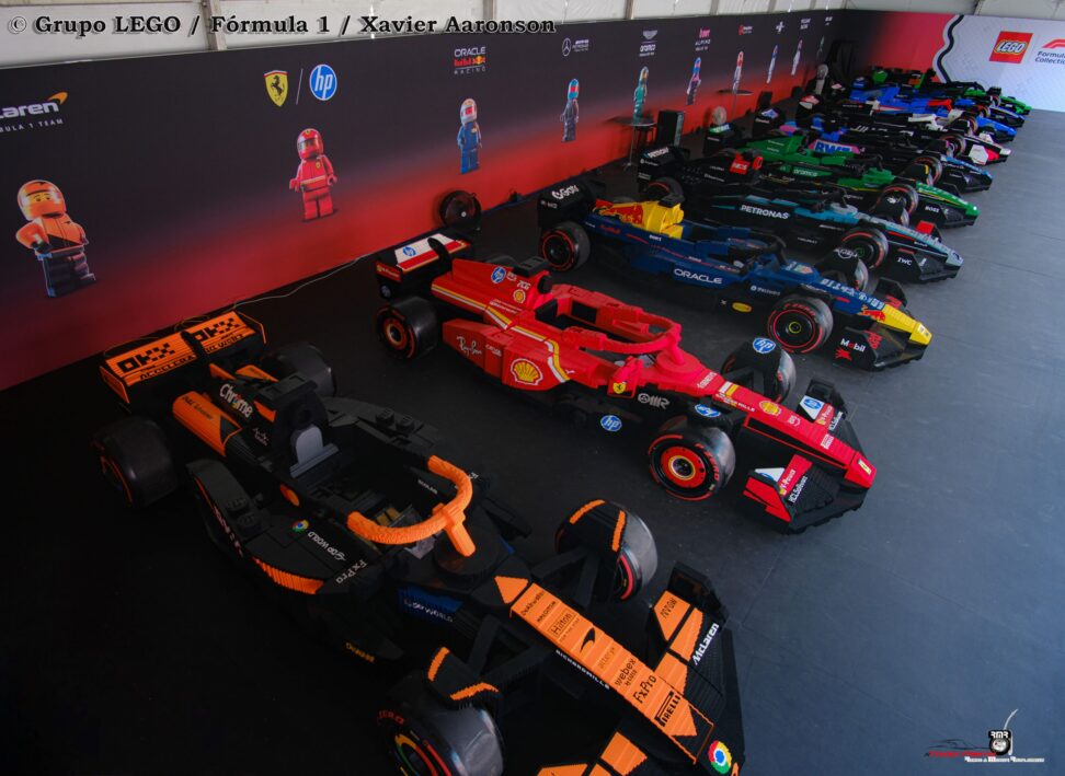 Durante el desfile de pilotos de Miami, la Fórmula 1 dio la bienvenida a los monoplazas LEGO de gran tamaño